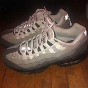 Air Max 95 Black and Grey